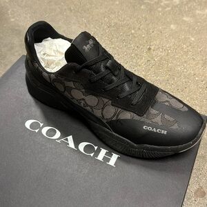 Coach City Sole Runner Size 9